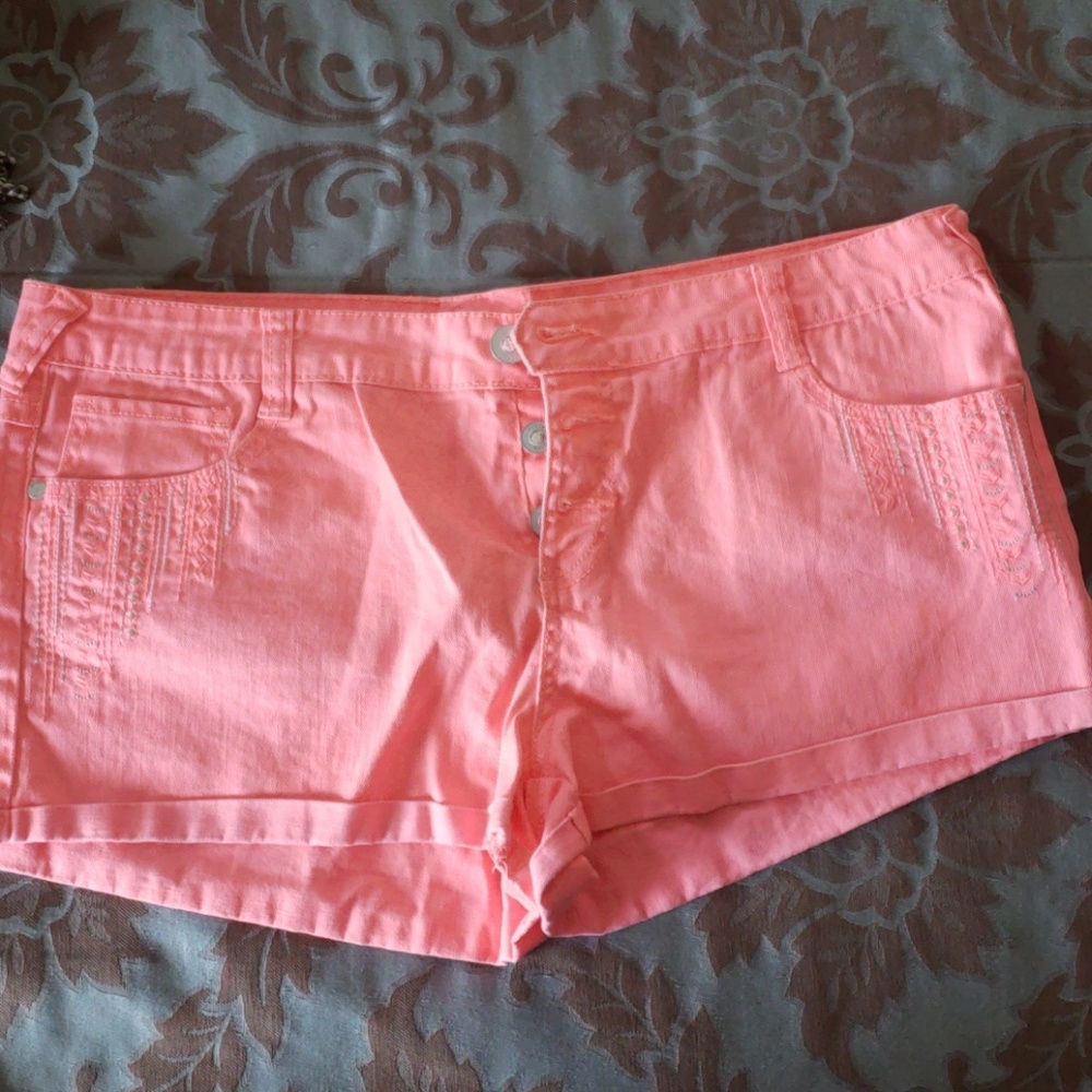 Size 33 Vanity jean shorts